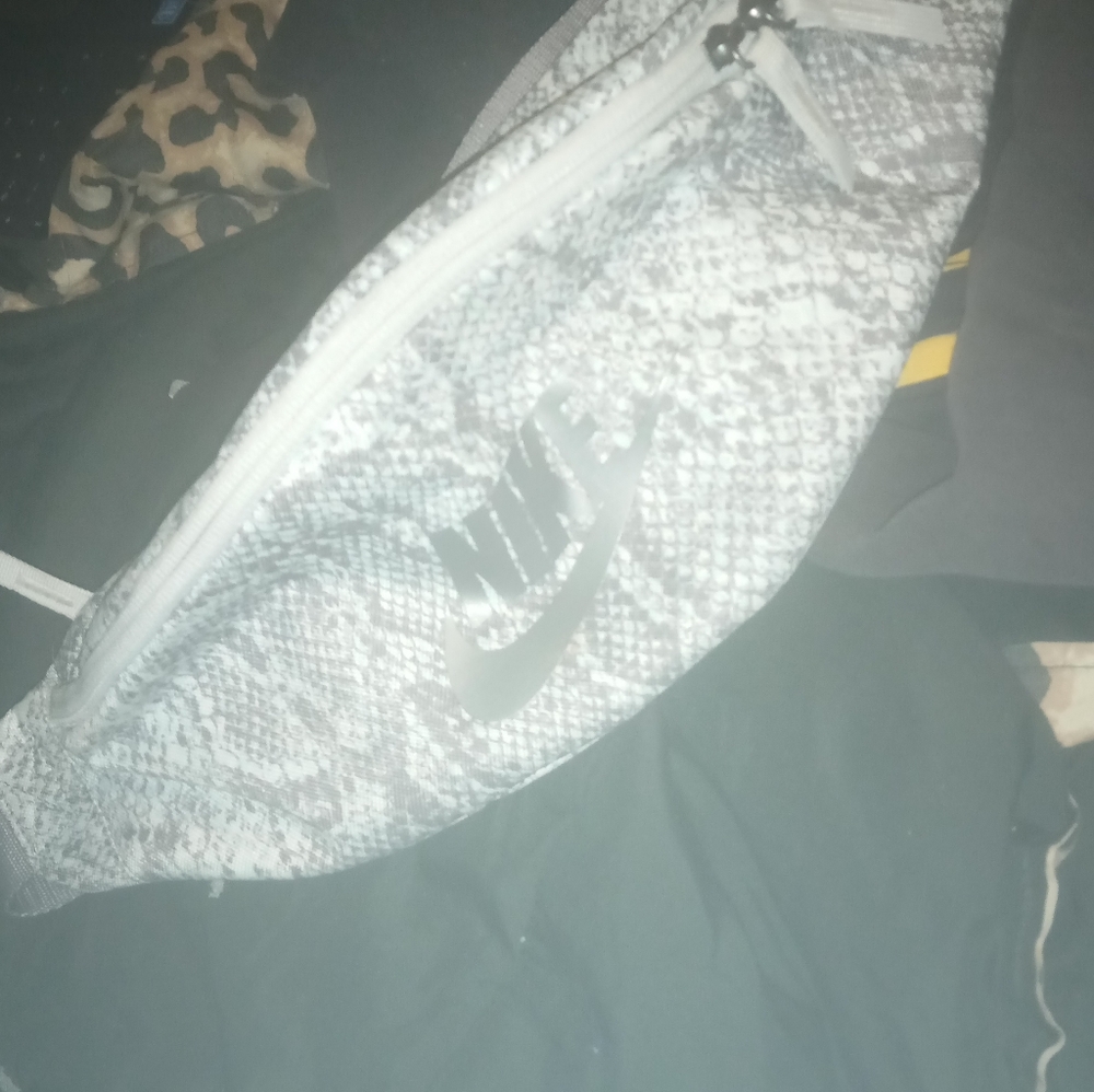 Nike shoulder bag /fanny pack